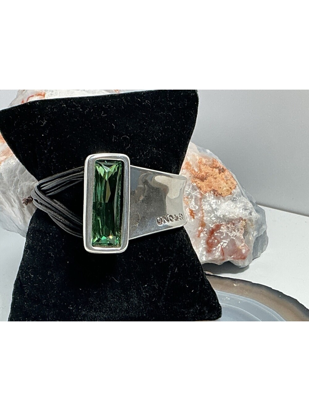 UNO de 50 Silver Bracelet with Green Gemstone